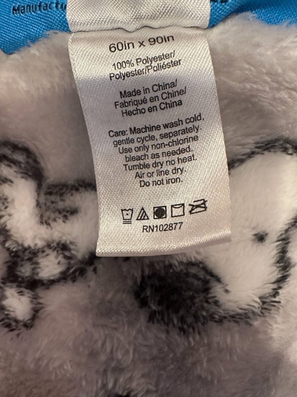 Peanuts Snoopy Throw Blanket - Picture 7 of 8